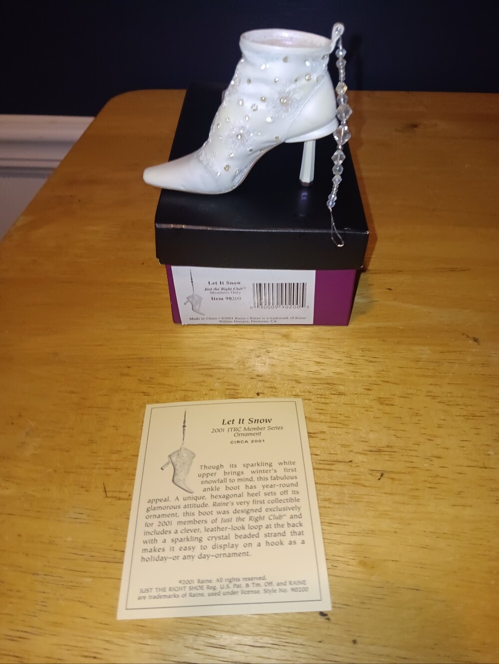 Just The Right Shoe Let It Snow Figurine Ornament 2001